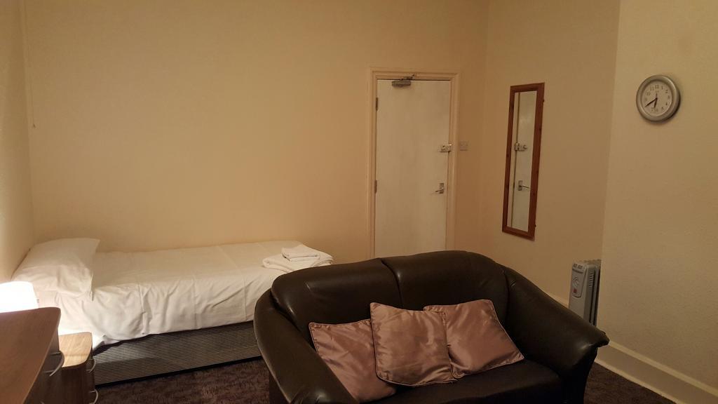 Station Hotel Hucknall Buitenkant foto